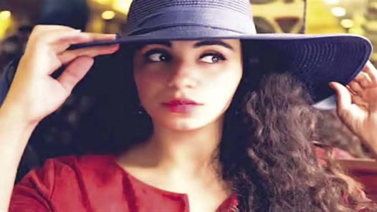 زينب غريب ترد على شائعة اعتزالها الفن.. تفاصيل